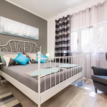 Cozy Nika & Nina - Nika Apartmán *